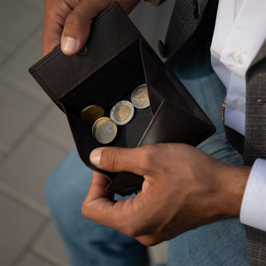 Magic wallets with coin pocket